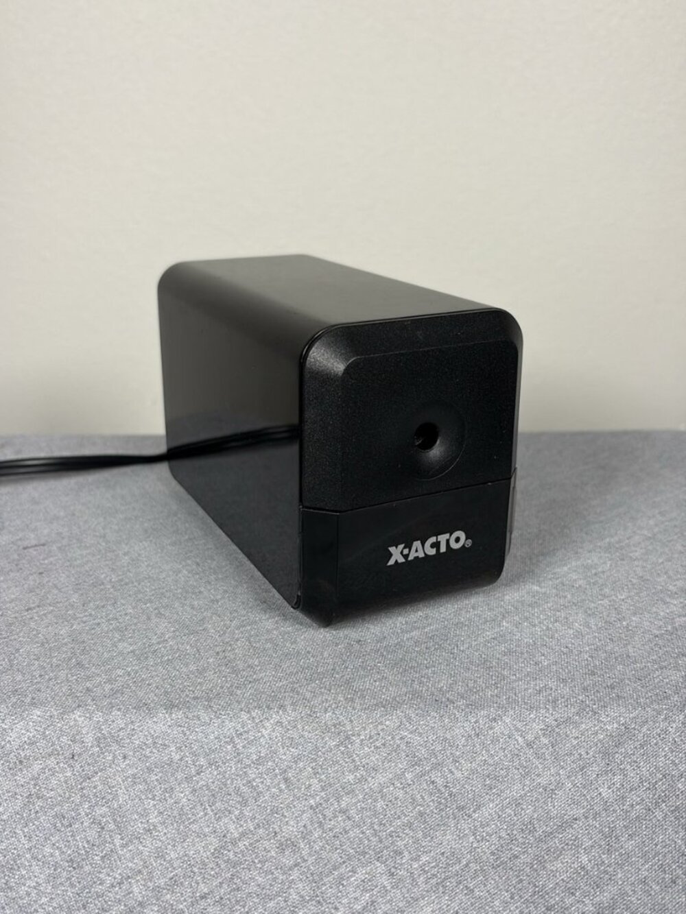 X-ACTO Electric Pencil Sharpener Heavy Duty Black Desk Sharpener